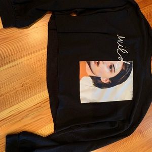 Cropped crew neck